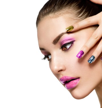 Güzel Fashion Girl 's Face. Makyaj ve Manikür