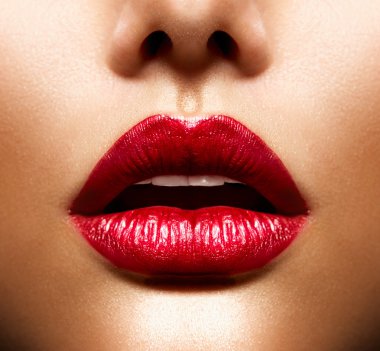 seksi bir dudaklar. Güzellik kırmızı dudak makyaj