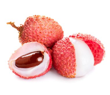 Lychee. taze lychees üzerinde beyaz izole