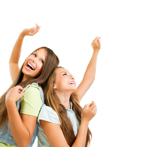 Happy Teenage Girls Dancing. Beauté Les adolescents s'amusent — Photo