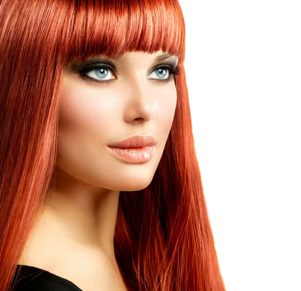 Mulher sexy com cabelo vermelho reto brilhante longo isolado no branco — Fotografia de Stock