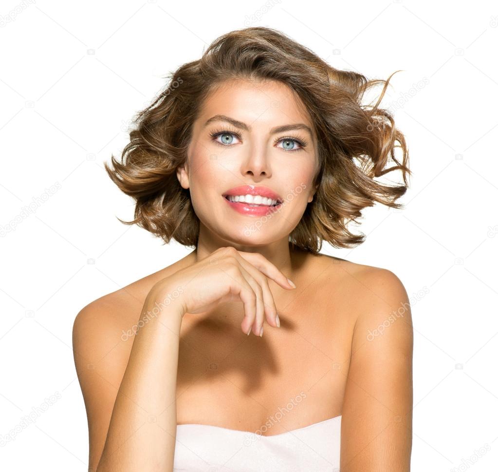 20 Cute Hairstyles For Short Curly Hair Frisuren Kurze