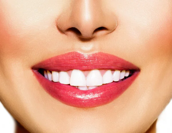 Souriez sainement. Blanchiment des dents. Soins dentaires Concept — Photo