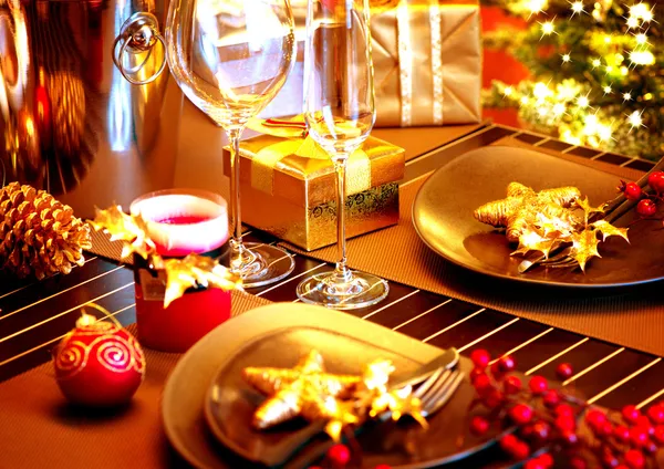 Kerstmis en Nieuwjaar vakantie tabel instelling. Viering — Stockfoto