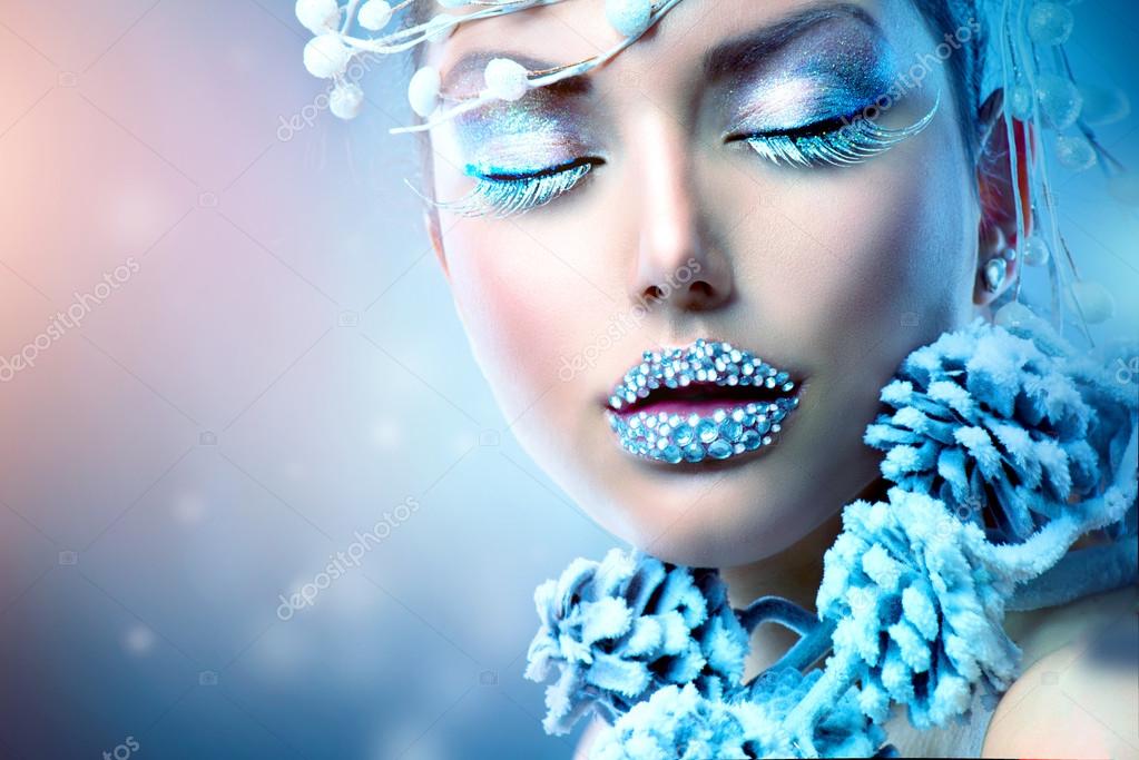 Meninas bonitas Face.Creative maquiagem inverno fotos, imagens de ©  3kstudio #204735140