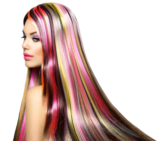 Bellezza moda modella ragazza con colorato tinto capelli — Foto Stock