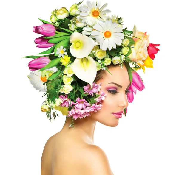 Menina Primavera beleza com flores Estilo de cabelo — Fotografia de Stock