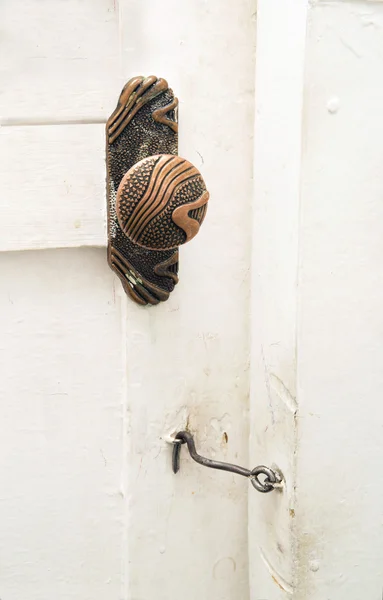 Old door handle — Stock Photo, Image