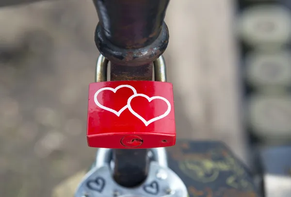 Locks of lovers  on bridge railings — Stock Photo, Image