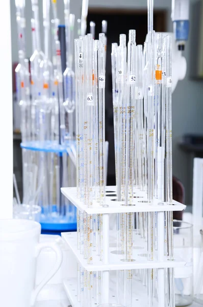긴 시험관. — 스톡 사진