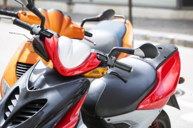 Scooterlar.