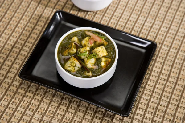 Körili ıspanak ve peynir