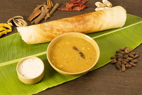 Sambar dosa med ingredienser — Stockfoto