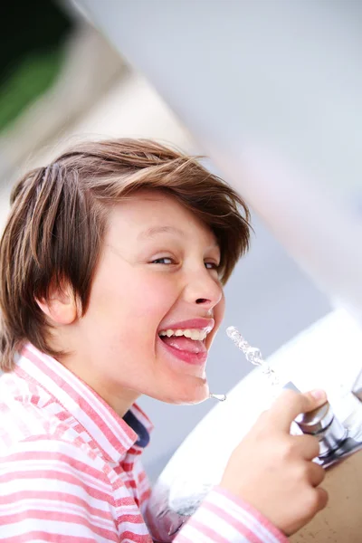 Thirsty boy — Stock Photo, Image