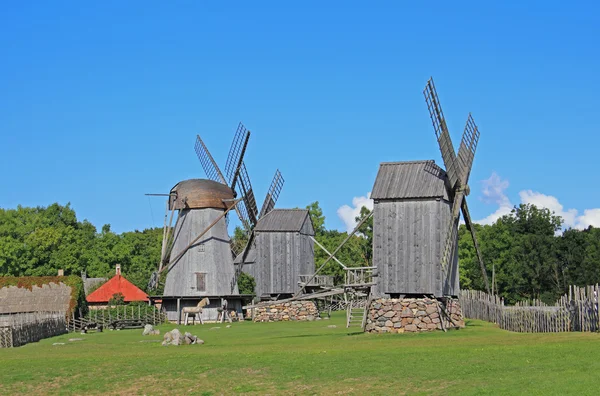 Moinhos de vento, Saaremaa — Fotografia de Stock