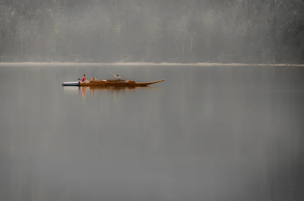 Rybářská loď — Stock fotografie