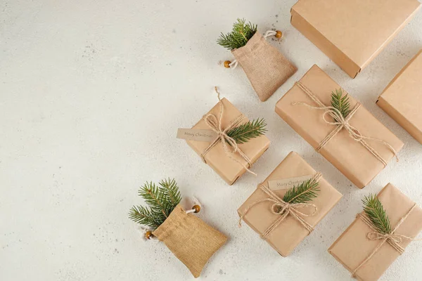 Noel ve sıfır atık, çevre dostu ambalaj. Sürdürülebilir etik, plastiksiz yaşam tarzı. Üst Manzara. Düz yat. Yüksek kalite fotoğraf