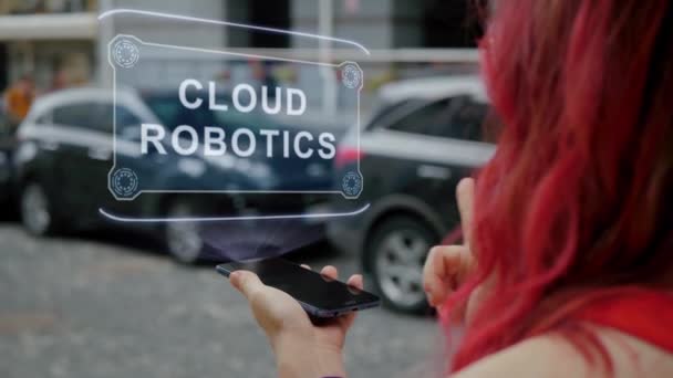 红头发妇女与HUD云机器人相互作用 — 图库视频影像