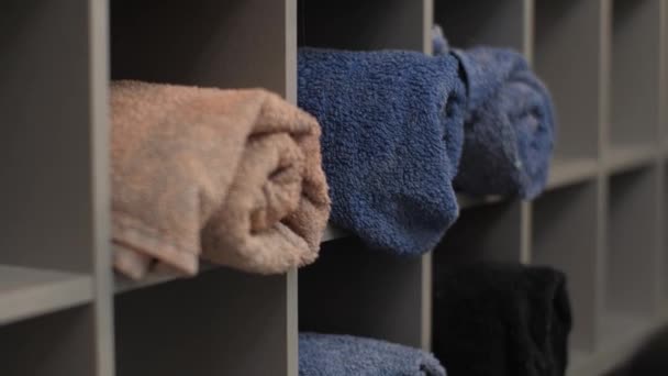 Blue Black Light Brown Towels Neatly Folded Special Shelves Towels — Stok Video