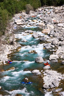kanocu beyaz su rafting