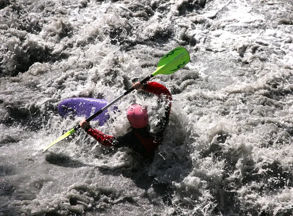 Kayaker in white water — Stock Photo, Image