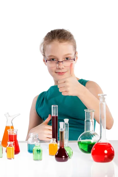 Teenager in chemistry class, chemistry lesson — Stock Photo, Image