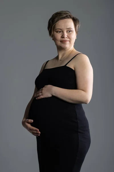 Портрет Беременной Женщины Третьем Триместре Две Недели Родов Делающий Фотосессию — стоковое фото
