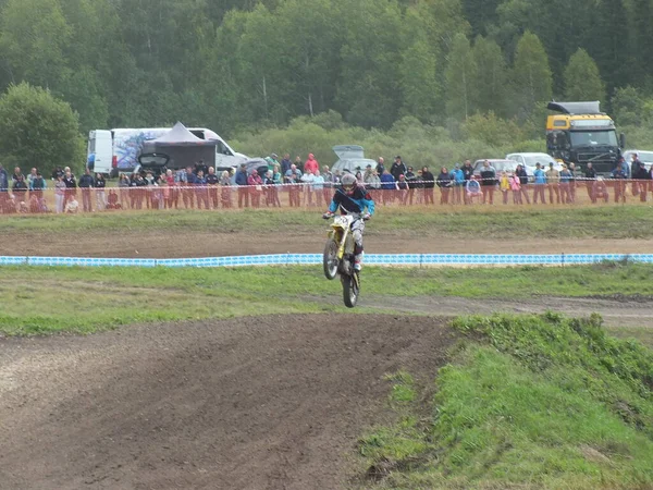 Motocross Biker Auf Einem Motorrad — Stockfoto