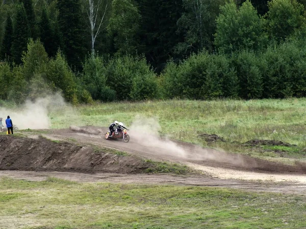 Motocross Ποδηλάτης Μοτοσικλετιστής Αθλητής Μοτοσικλέτα Λίκνο — Φωτογραφία Αρχείου