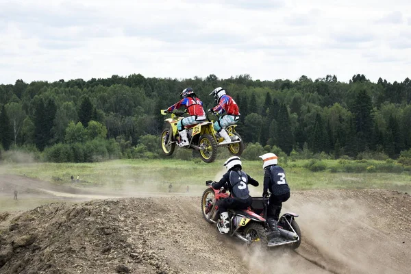 Motociclista Una Moto — Foto Stock