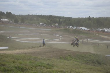  Motokros, motosikletçi, motosikletçi, sporcu, beşiği olan motosiklet