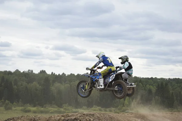 Motorcross Motorrijder Motorrijder Atleet Motorfiets Met Wieg — Stockfoto