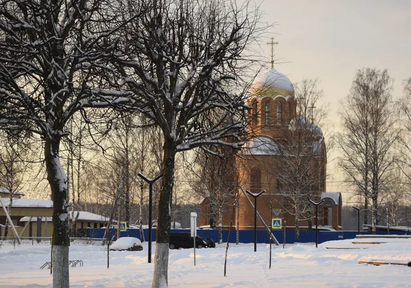 Церковное Здание Зимний День — стоковое фото
