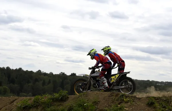 Motorcross Rijder Een Motorfiets — Stockfoto