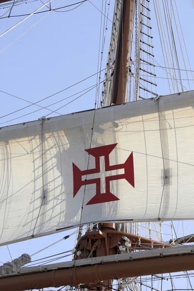 Details caravels, ships, Portuguese cross — Stock Photo, Image