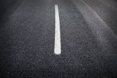 asfalt yol doku sarı çizgili