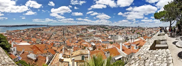 Lisbonne, vue panoramique sur le château SXoo Jorge — Photo