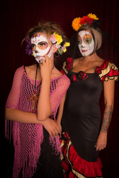 Day of The Dead Mother and Daughter — Stock Photo, Image