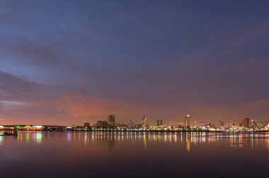Long beach şehir ışıkları
