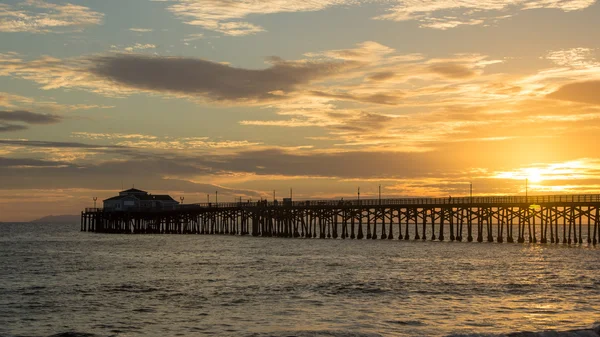 Robben Beach Pier Sonnenuntergang — Stockfoto