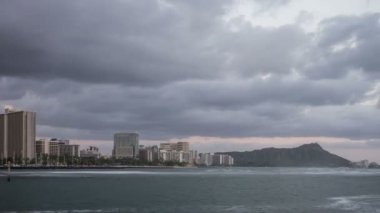 Waikiki beach & diamond head zaman atlamalı video