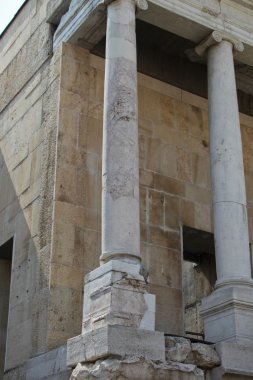 Antik sütunlar