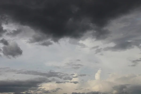 Regenwolken — Stockfoto