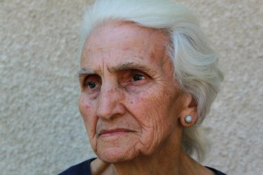 Büyükanne.