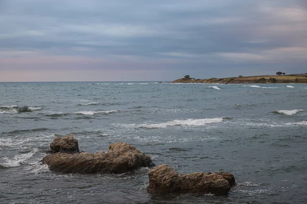 Matahari Terbit Yang Berwarna Atas Laut Aegea Sebelum Hujan Badai — Stok Foto