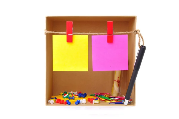 Box mit Notiz und Werkzeug — Stockfoto
