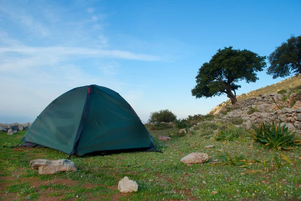 Touristisches Zelt am Morgen — Stockfoto