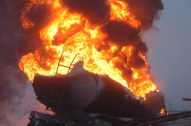 Tanker yangın