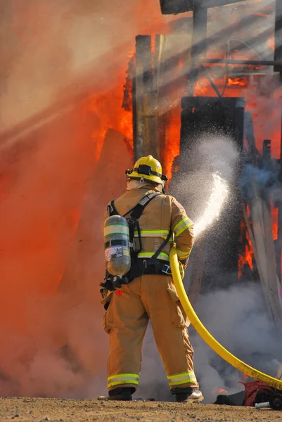 Ataque de fuego —  Fotos de Stock