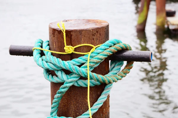 Corbata de muelle — Foto de Stock